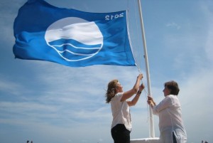 Голубой флаг за экологичность пляжей Дении